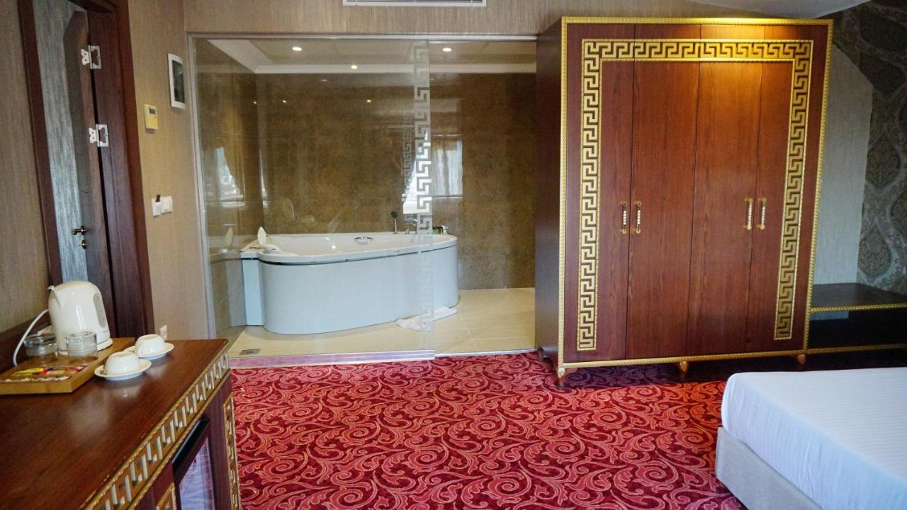 Vois Hotel Atasehir & Spa Istanbul Bagian luar foto