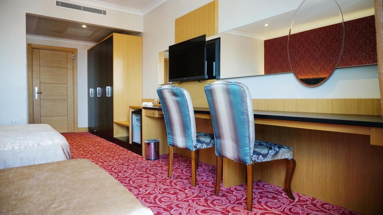 Vois Hotel Atasehir & Spa Istanbul Bagian luar foto